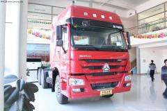 中國重汽 HOWO重卡 336馬力 6X4 牽引車(精英版 HW76)(變速器HW20716)(ZZ4257N3247C1)